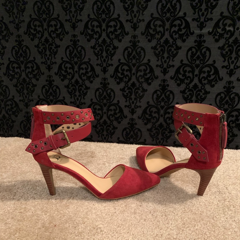 Joe’s Red Suede Pump